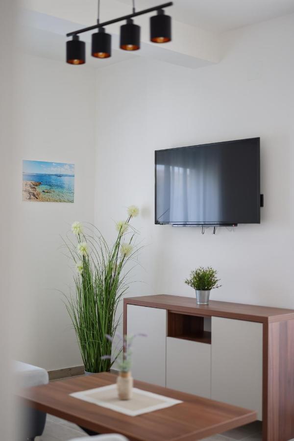 Mirakul Ii. Apartment