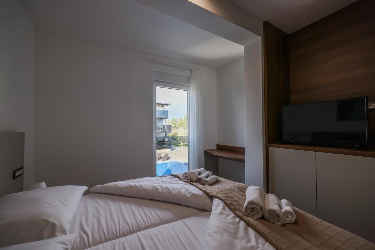 Mirakul Ii. Apartment